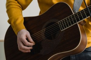 Instruments acoustiques : définition et liste | JustAllMusic